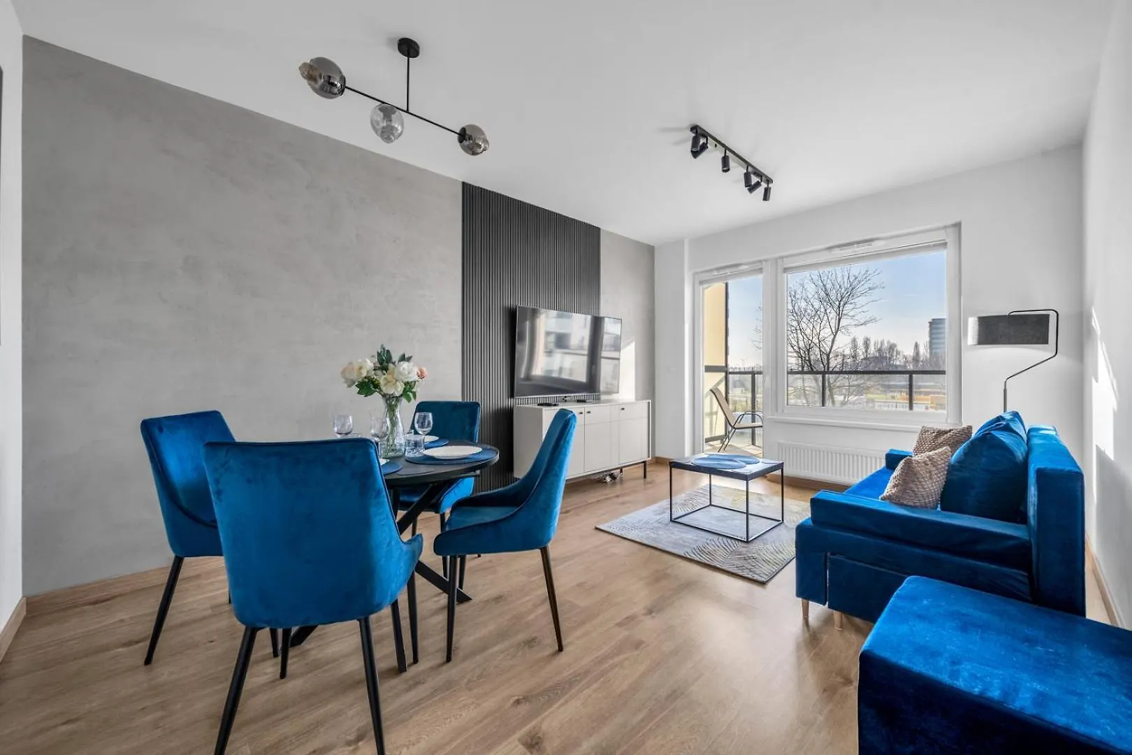 Apartment Warsaw Praga - Modern Apt, Parking, Near River - By Rentujemy Poland